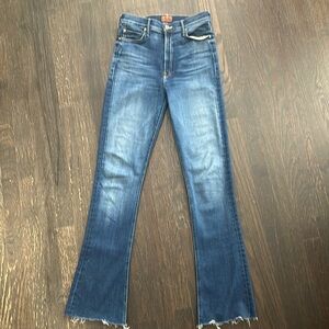 Mother High Waisted Runway jeans. Wash is Change is in the Air.